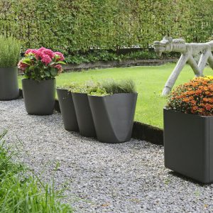 design-for-the-garden-a-variety-of-modern-garden-planters-in-the-1203x800